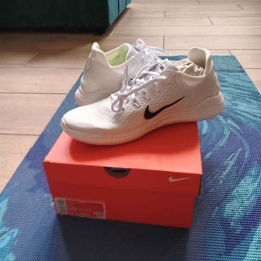 NIKE FREE RN 2018